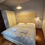 Krakowska 1 *