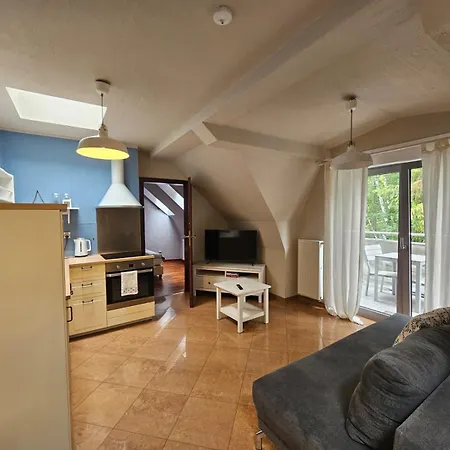 Apartment Krakowska 1 *