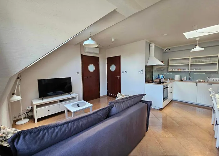 Krakowska 1 * 포비에로보